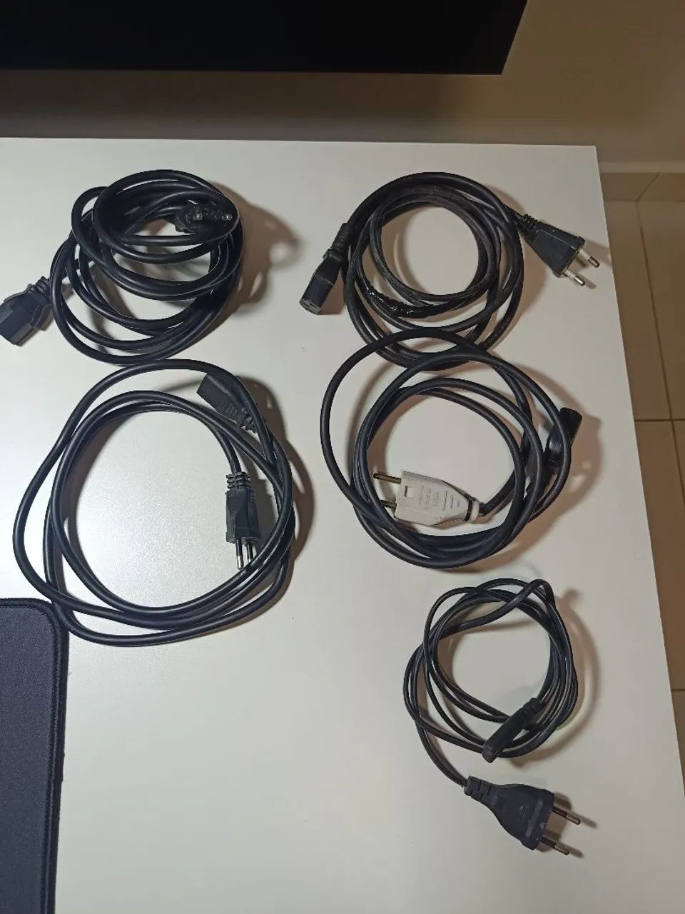 Vendo cabo de força 12v