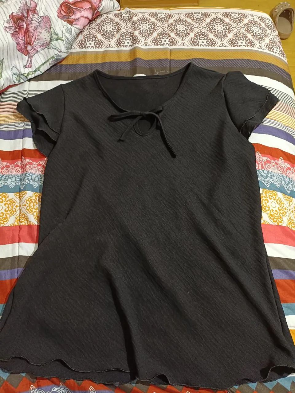Camisa Preta Feminina Tam. G/GG - Usada Apenas Uma Vez - Foto 2