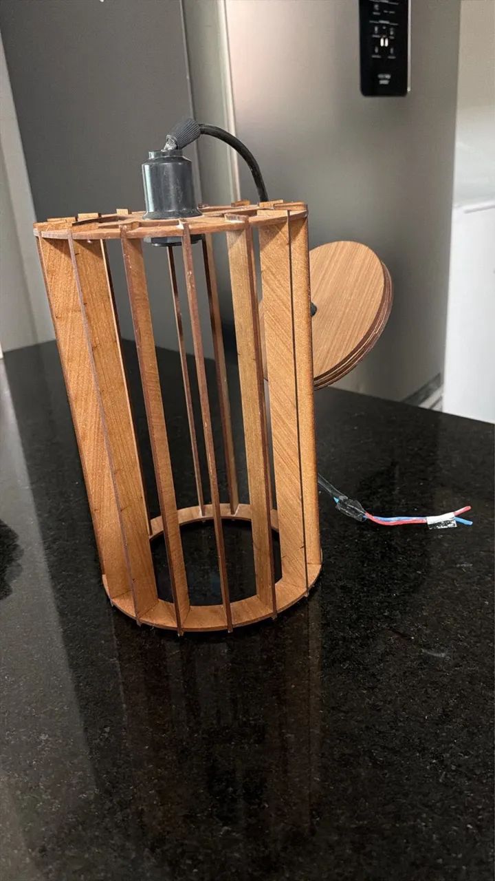 Vendo luminária 