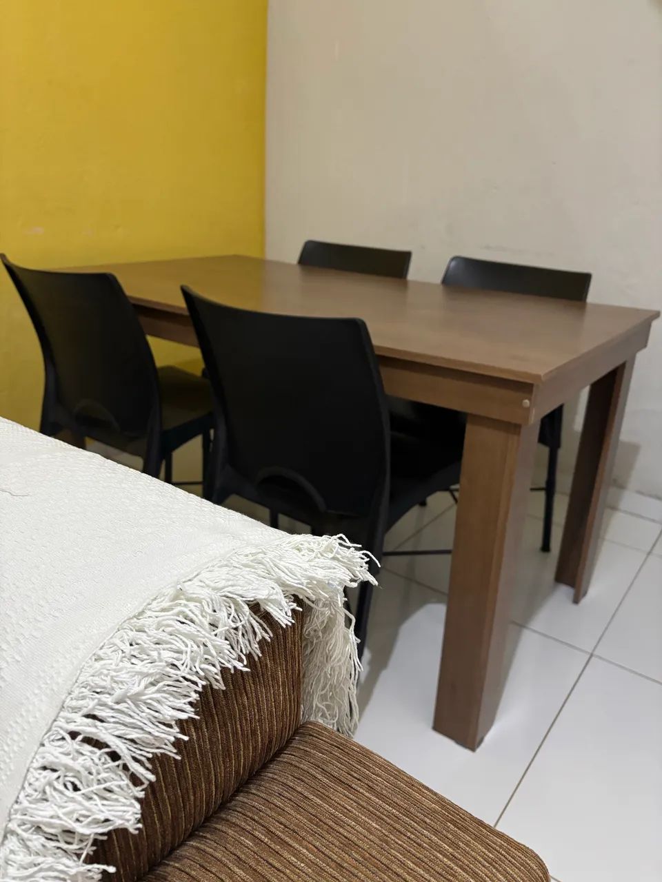 Mesa de Jantar 6 Lugares em Ótimo Estado