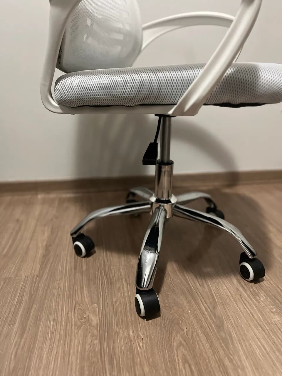 Cadeira escritório base giratória  - Foto 3