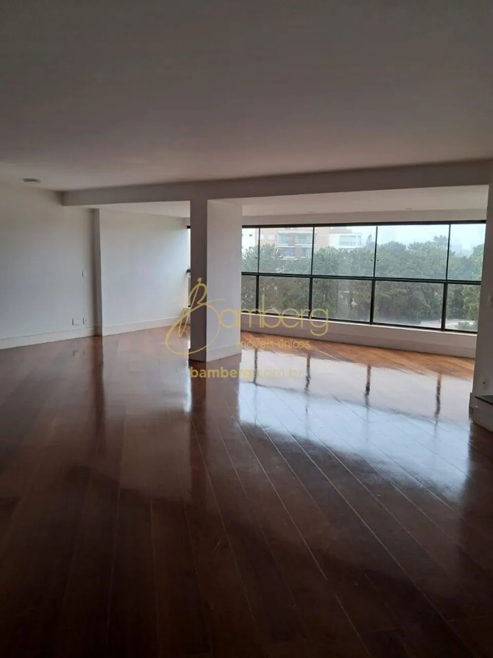 Cobertura com 4 suítes para alugar em Granja Julieta - SP