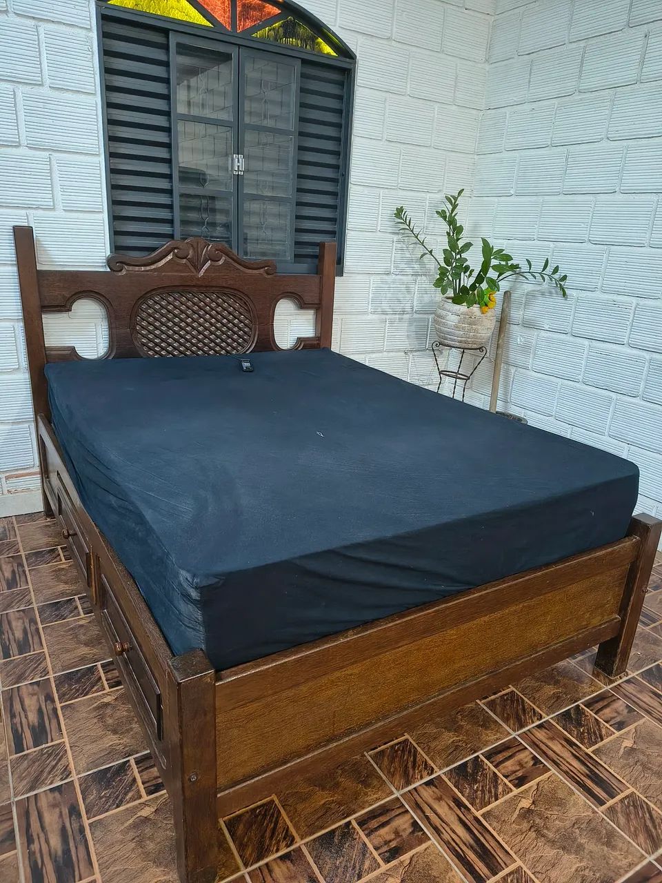 Cama Casal Madeira Maciça com 4 gavetas  - Foto 3