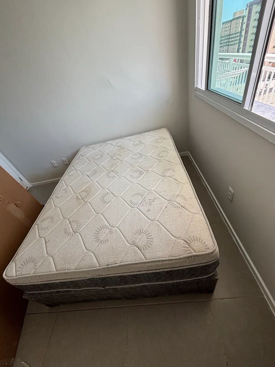 Cama box casal molas ensacadas