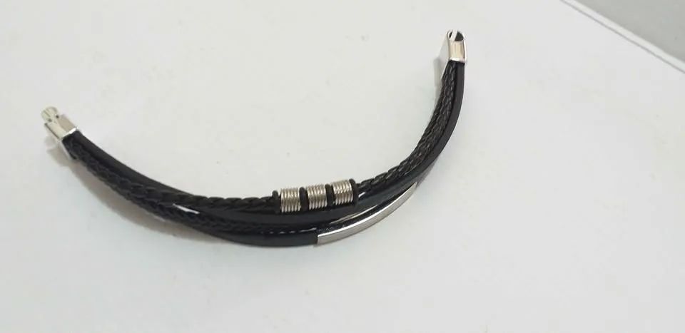 Pulseira Masculina Vintage com fechamento de imã - cor preta - Foto 5