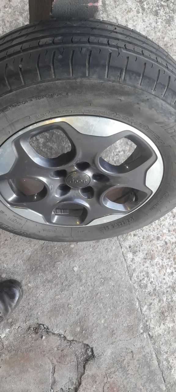 Pneu e aro 16/  valor 2.500 - Foto 3