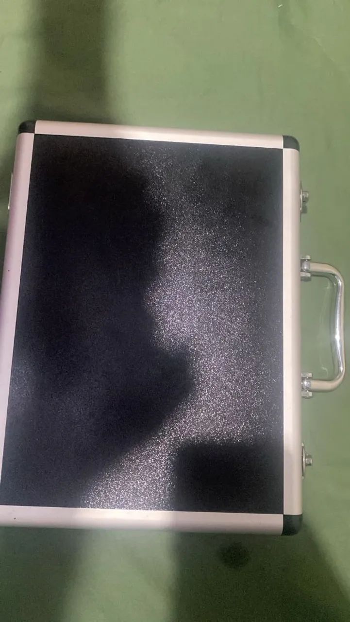 Vendo maleta de pedra quente pra massagem nova  - Foto 2