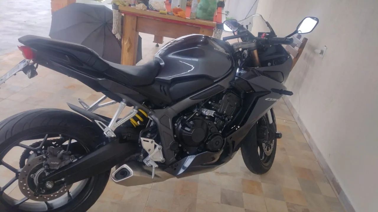Cbr 650r - Foto 5