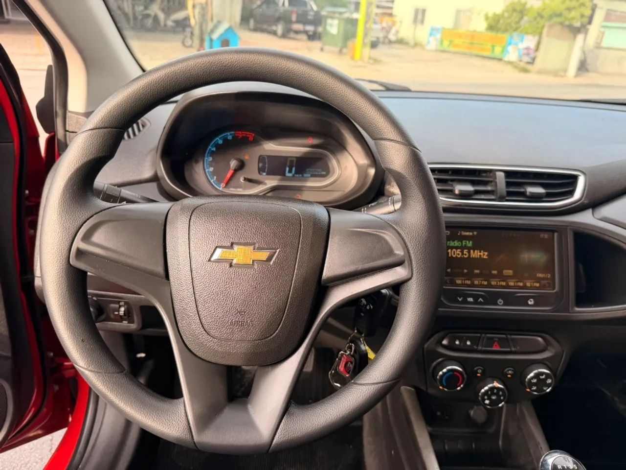 Chevrolet Onix Hatch 1.0 12V Flex Mec. 4P 2013 - Foto 4