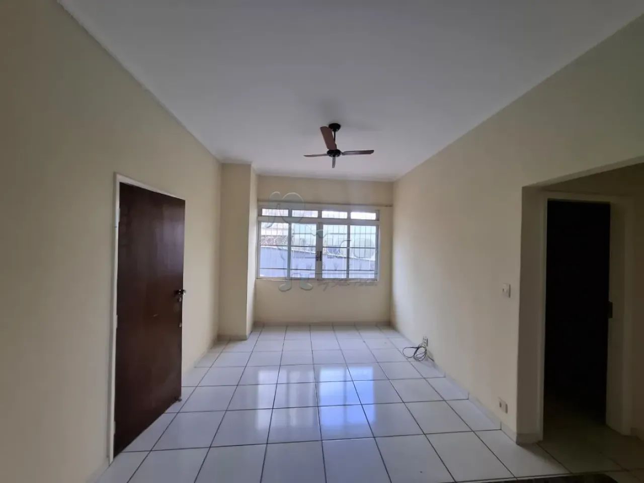 Apartamento de 90m² com 03 quartos - Centro