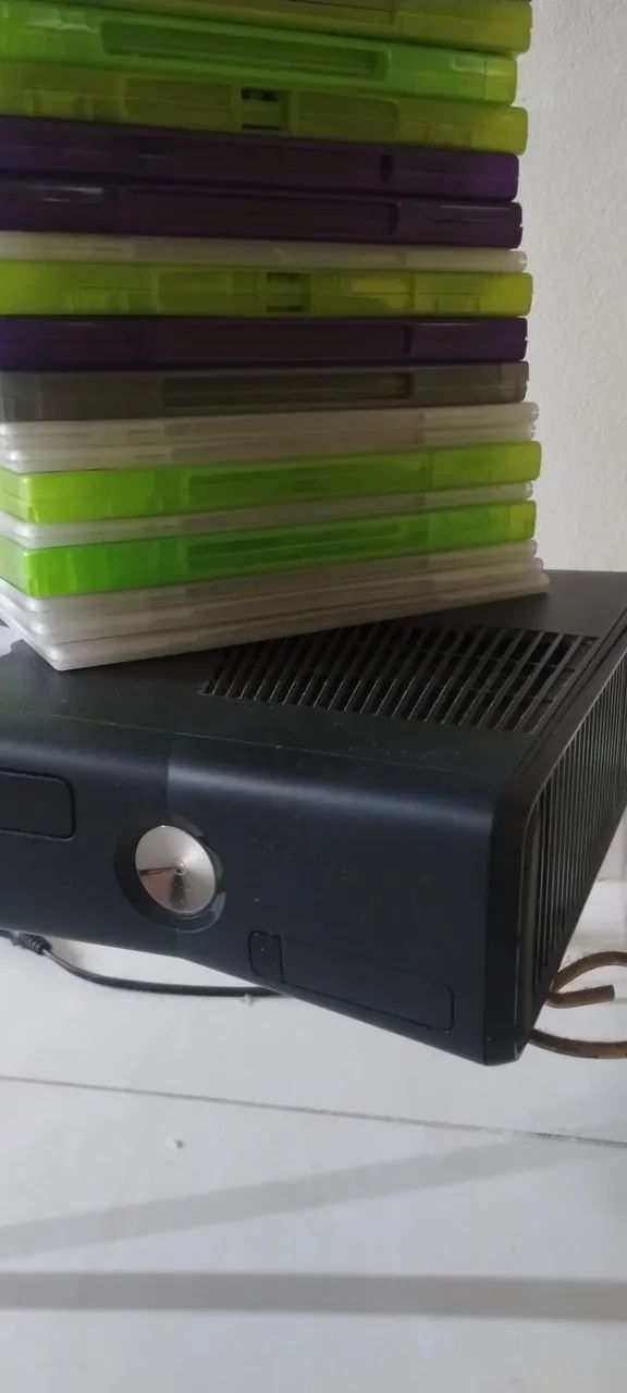 Xbox 360 mais 22 jogos mais um Kinect - Foto 2