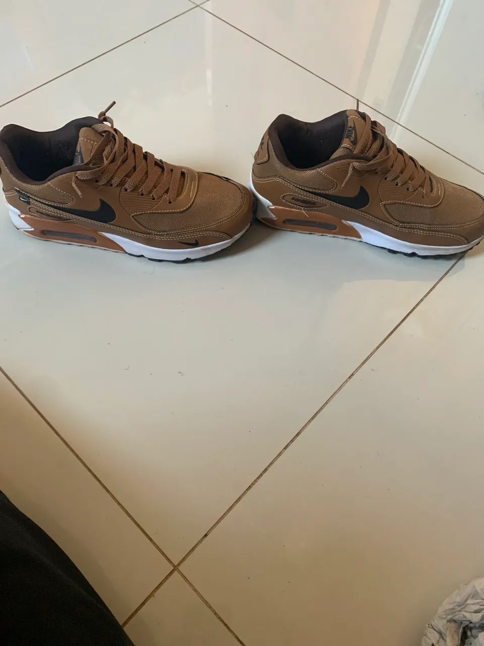 Air max 90 marrom  - Foto 3