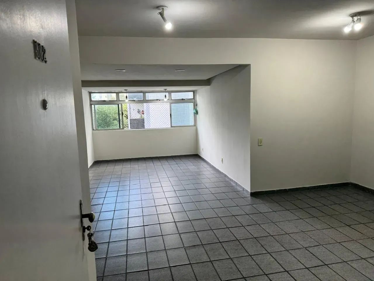 Espaçoso Apartamento de 112m² no Espinheiro  4 Quartos!