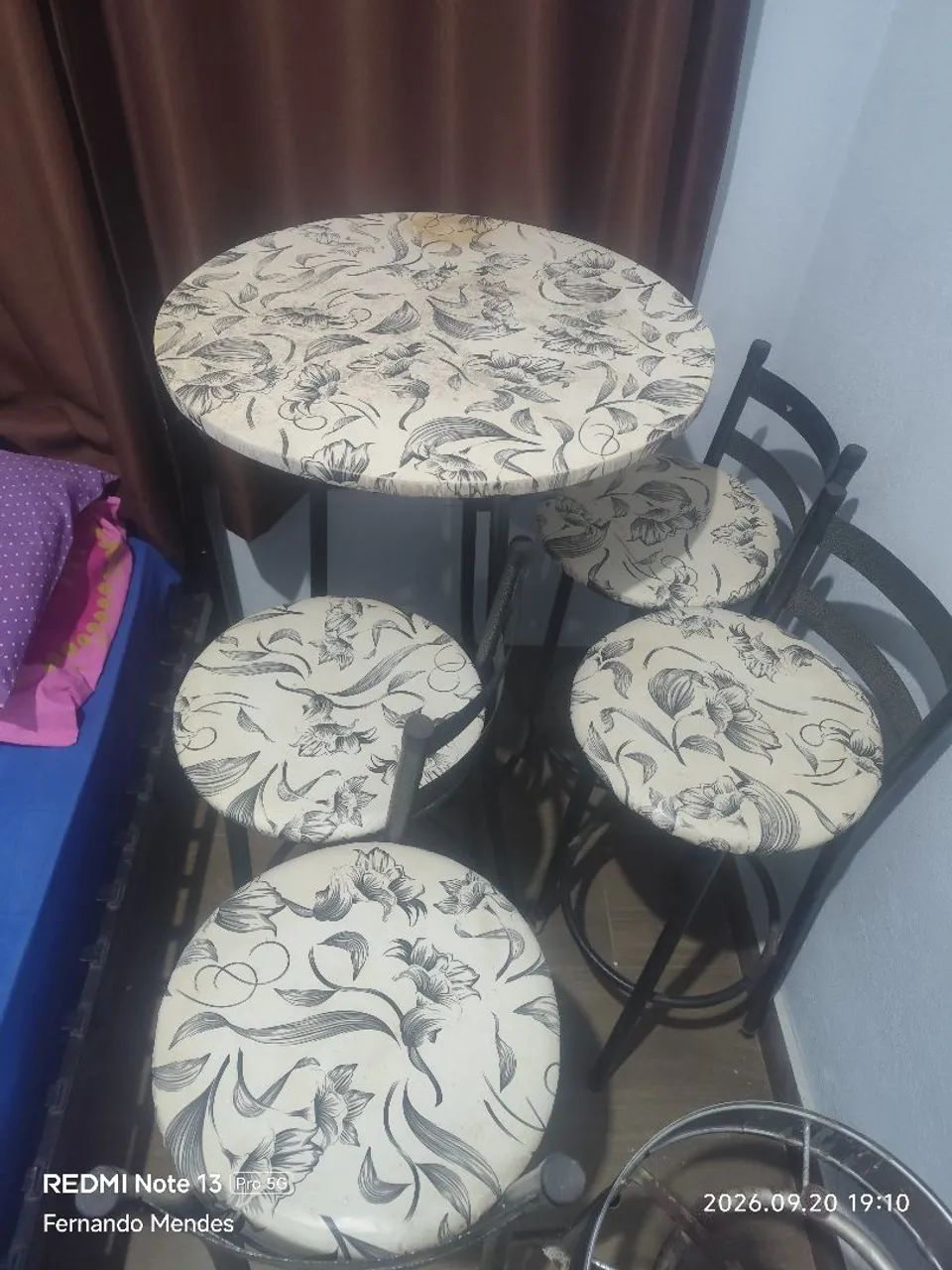Mesa com 4 cadeiras bistrô  - Foto 2