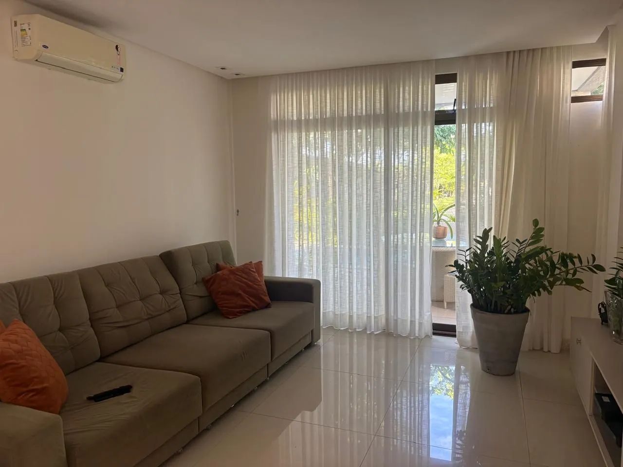 Belíssima casa com 4 suítes próximo a orla de Intermares Cabedelo-PB  - Foto 3