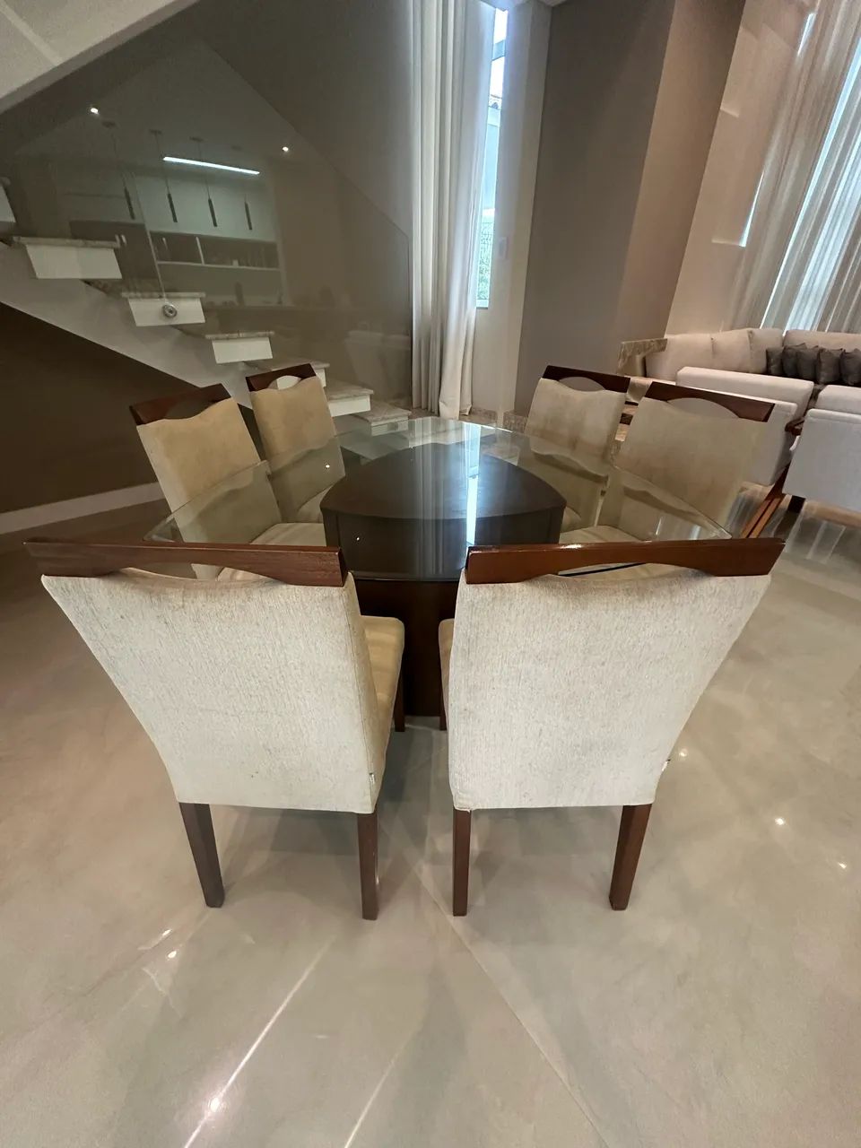 Mesa de Jantar tampo de vidro e 6 cadeiras - Foto 2
