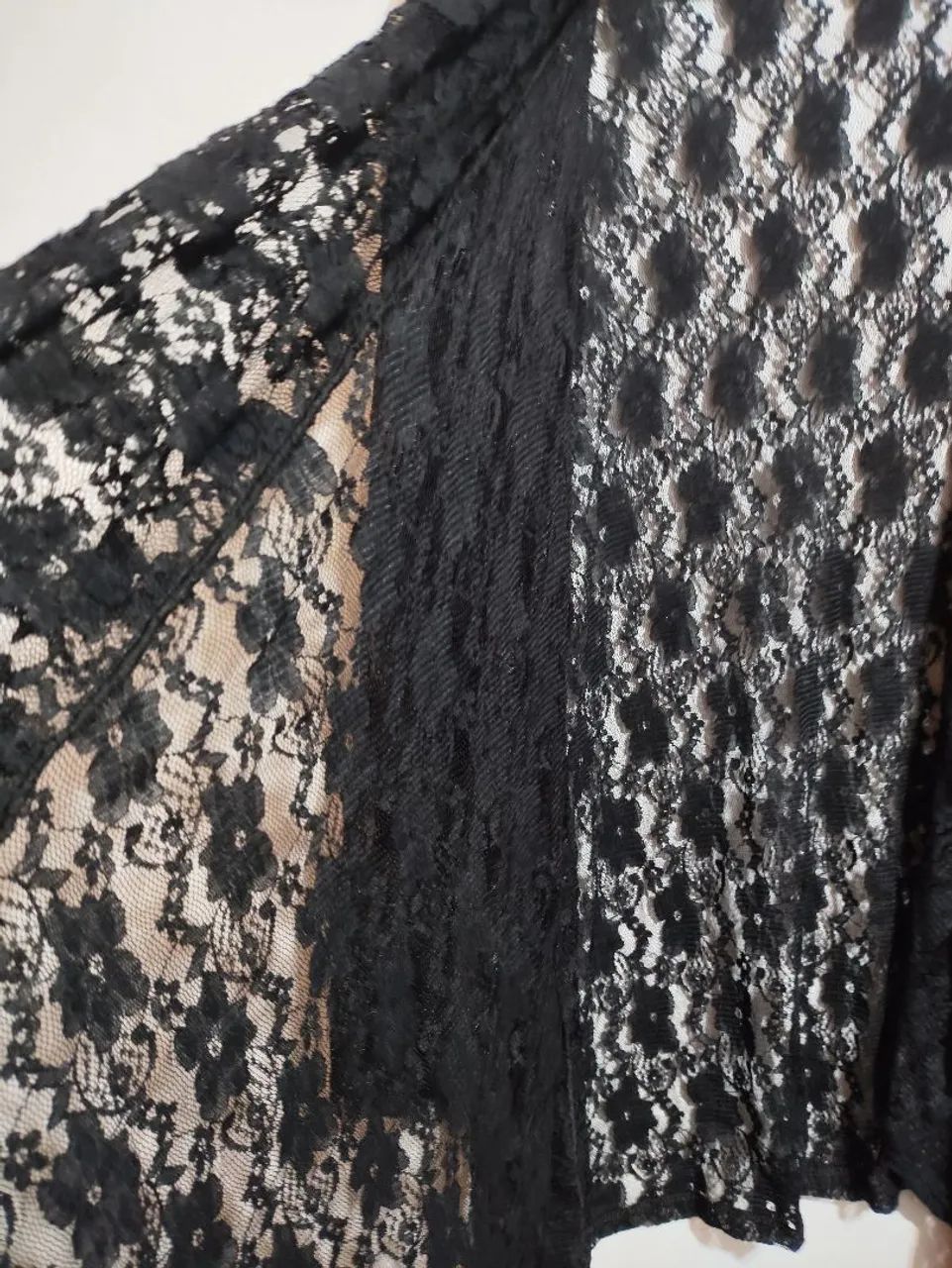 Kimono preto em renda blusas femininas - Foto 3
