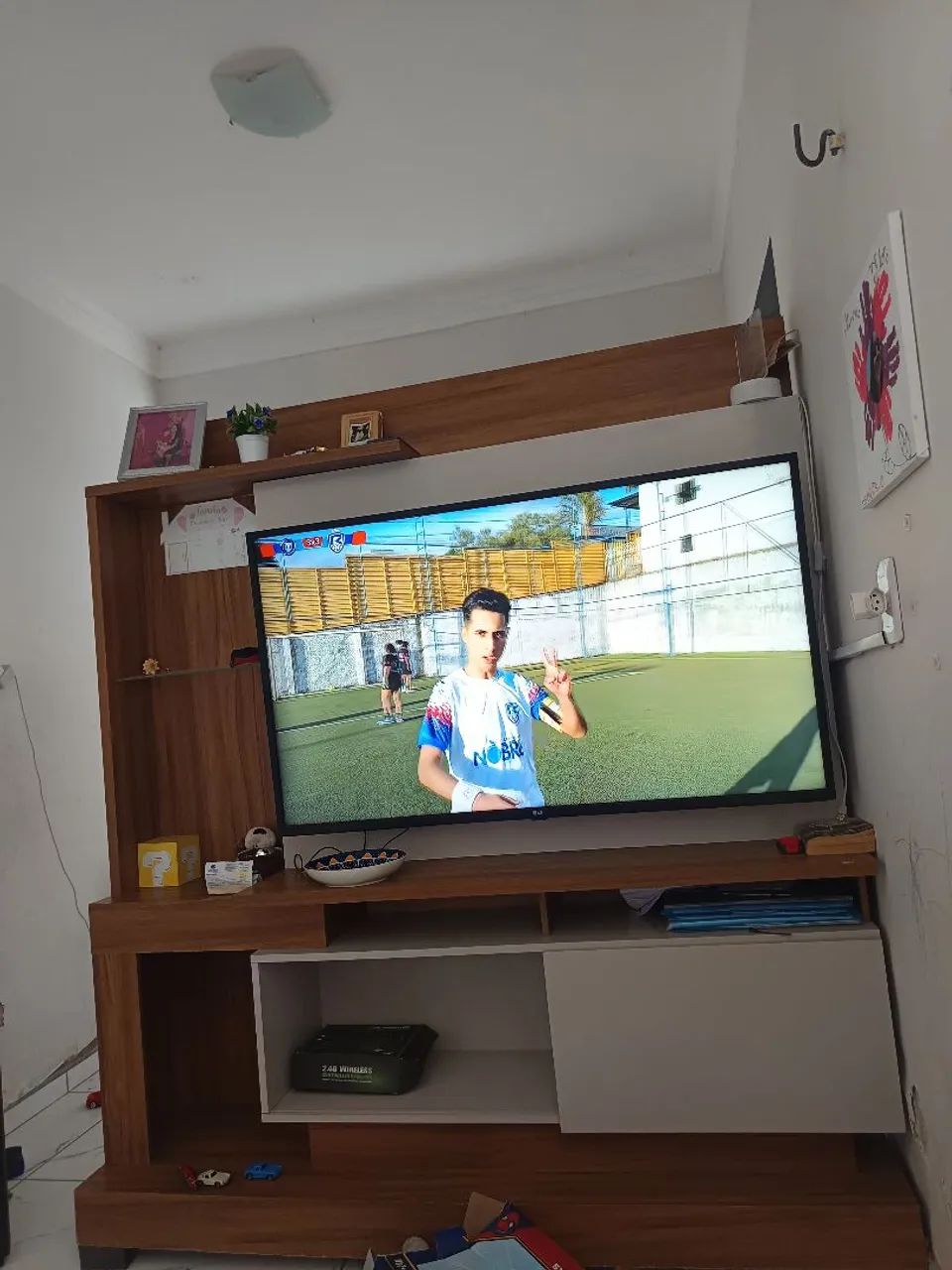 Vendo rack completa para TV 
