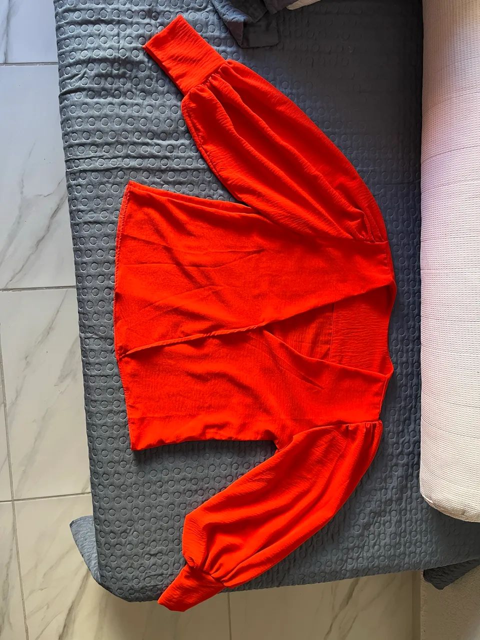 Conjunto blusa e saia laranja - Foto 2