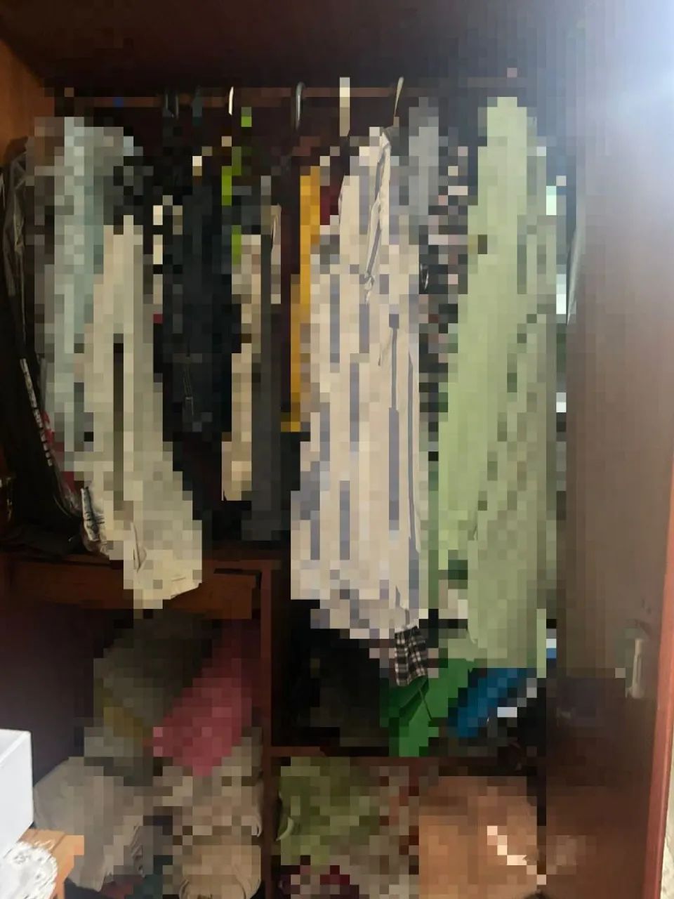 Guarda roupa Itatiaia 6 portas/6 gavetas e dois espelhos. - Foto 2