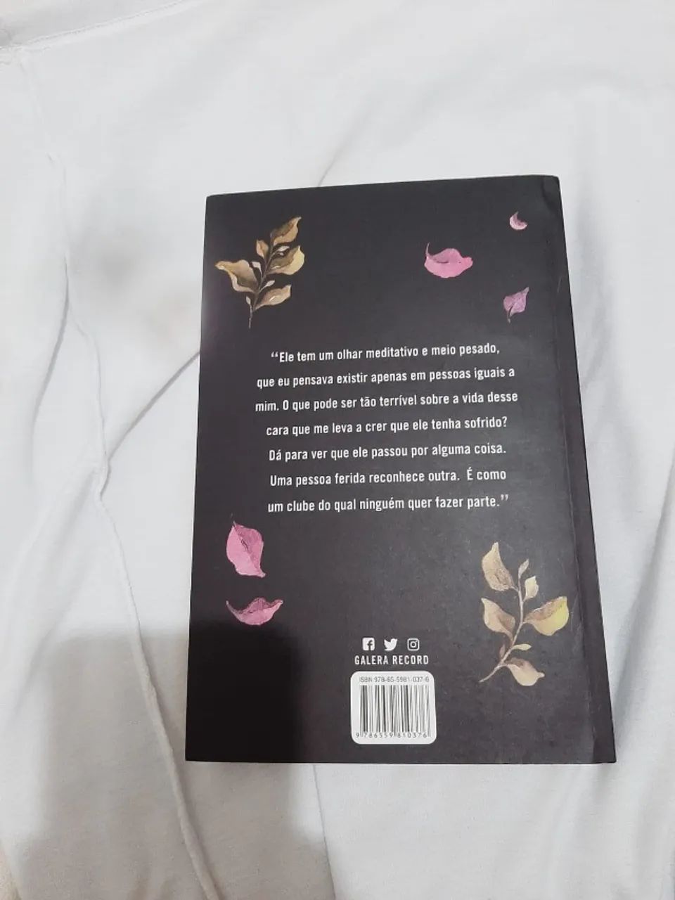 Livro  Ate o verão terminar - Foto 3