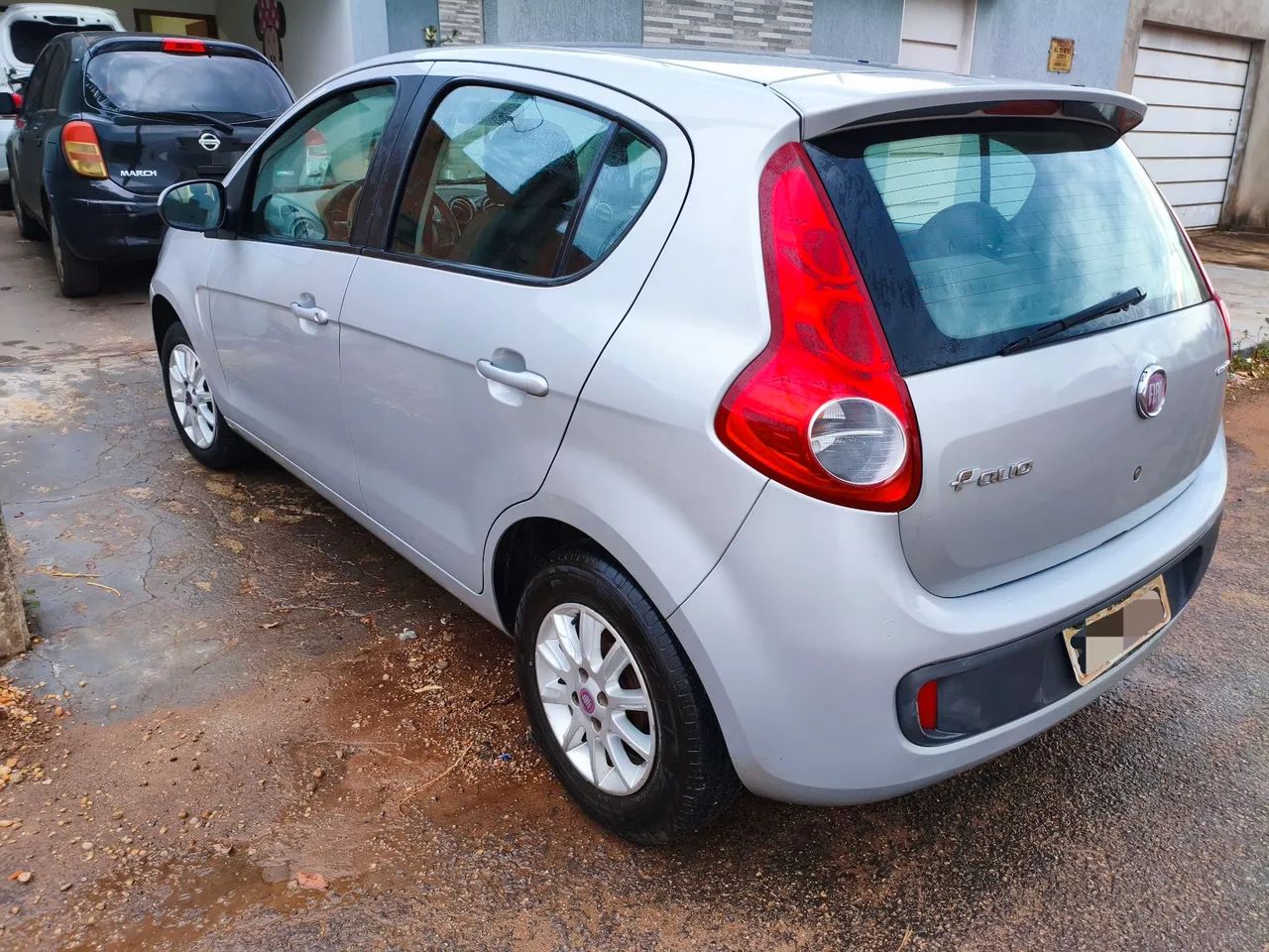 Fiat Palio Attractive 1.0 EVO Fire Flex 8V 5P 2013 - Foto 2