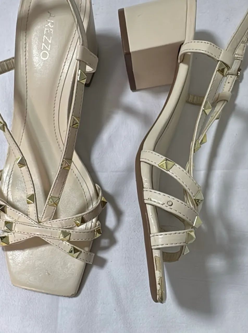 Sandália Salto Bloco Amarração Studs Arezzo - Off-White
