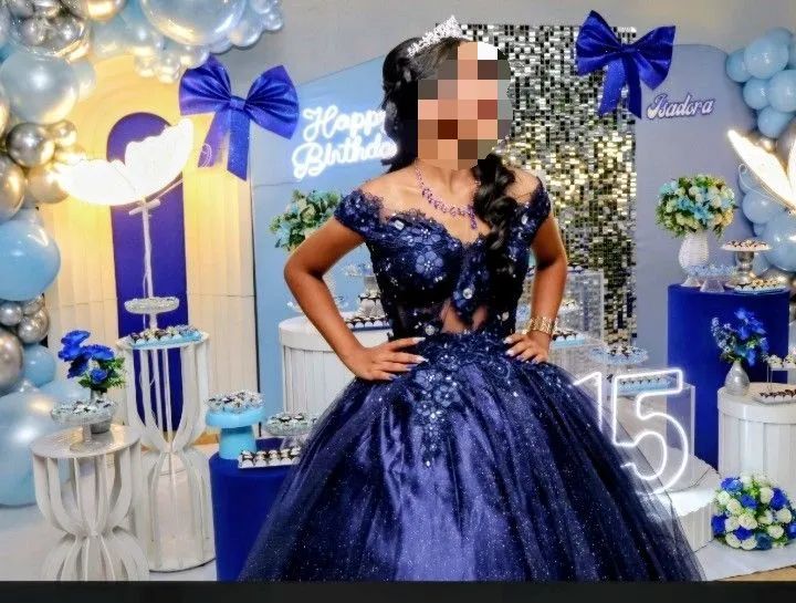 Vestido de Debutante 2 em 1 Azul com Brilho - Foto 2