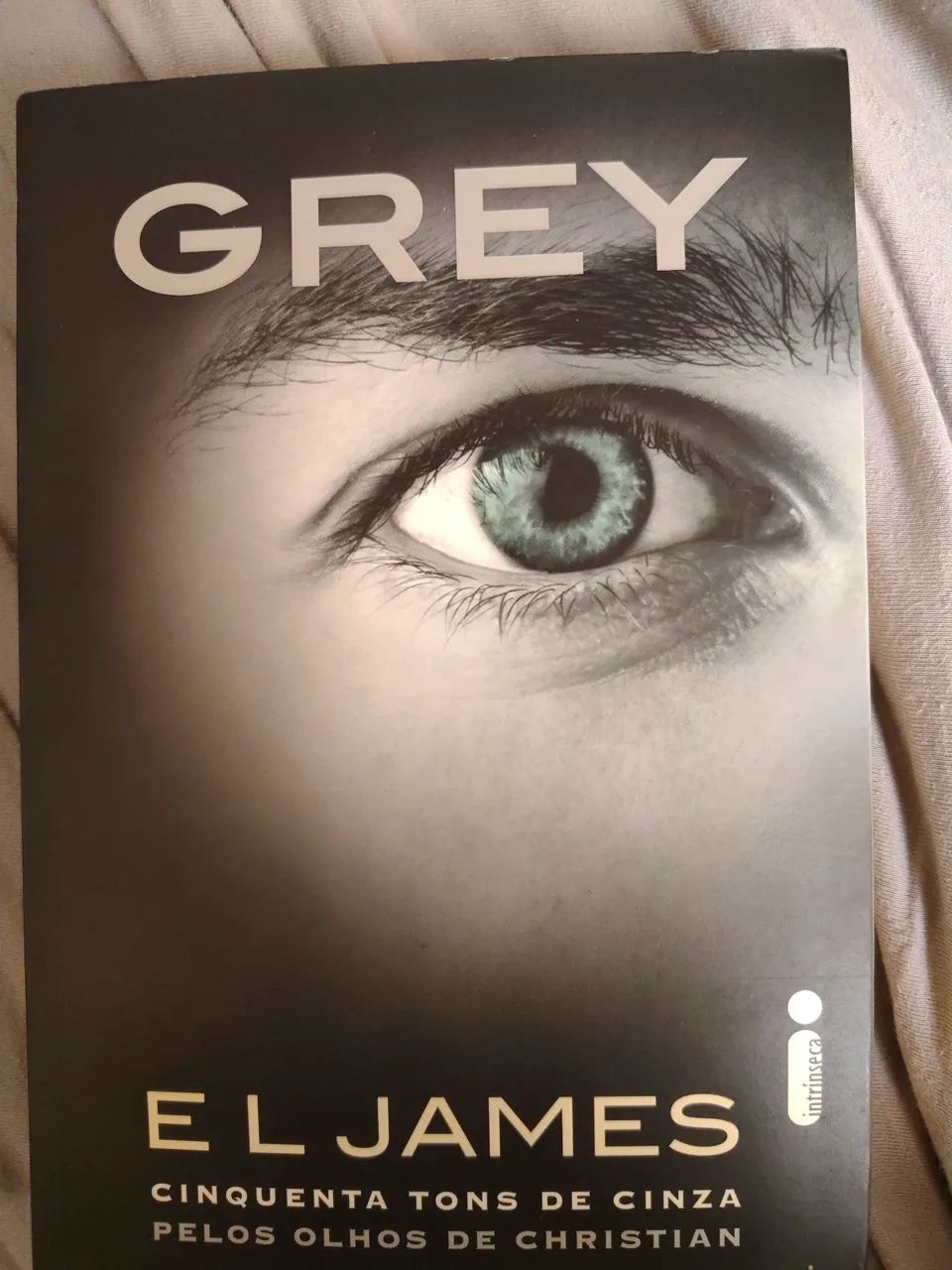Grey (cinquenta tons de cinza) 