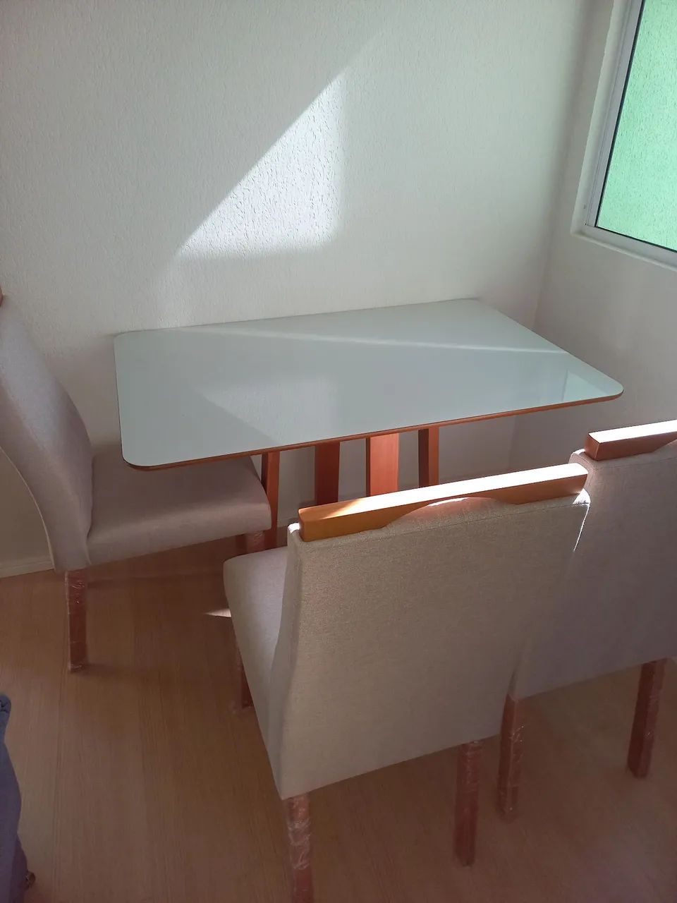 Mesa 4 lugares, nunca usada