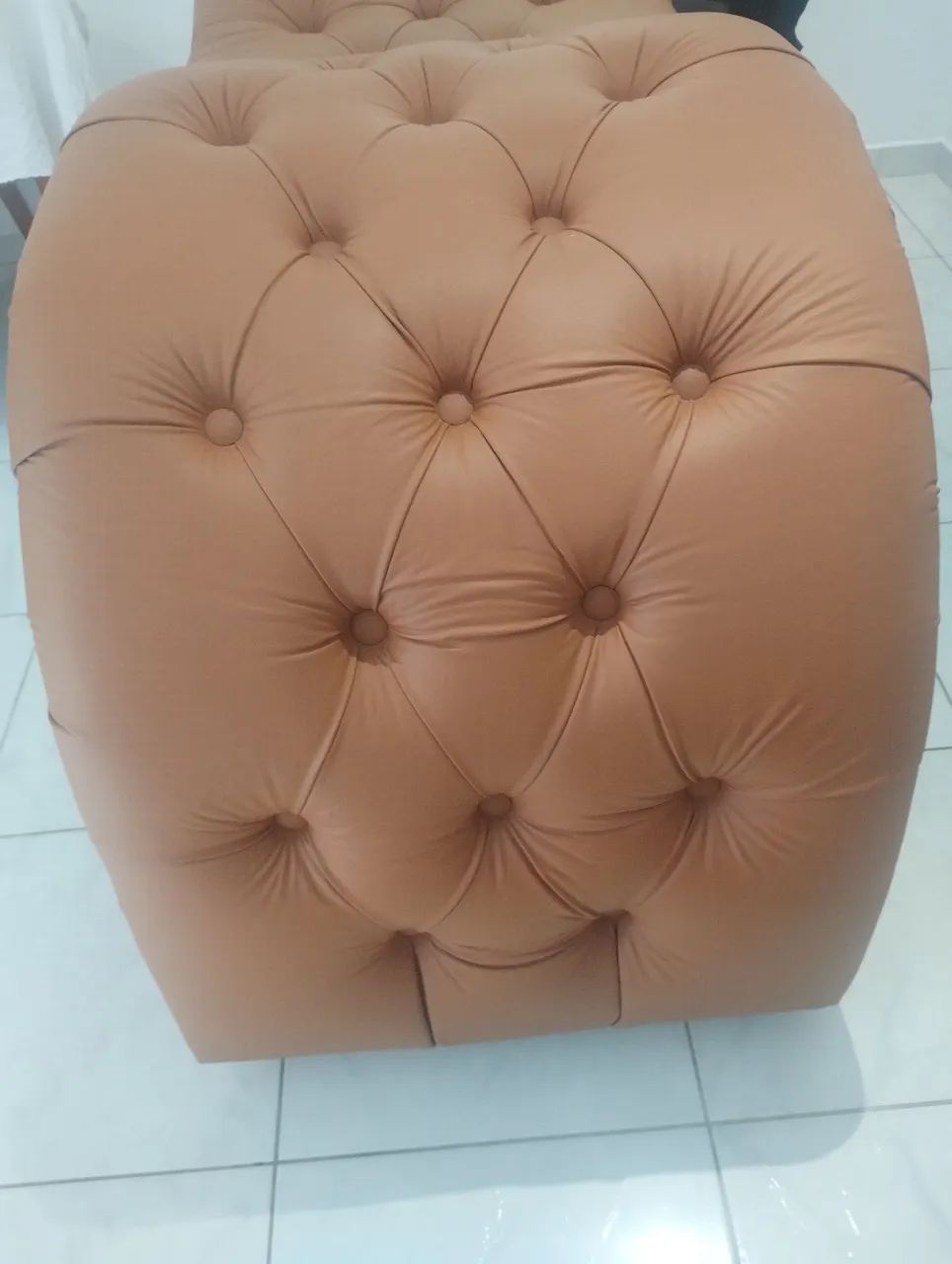 Maca Luxo Estofada em Courino Caramelo + Escadinha - Excelente Estado - Foto 5