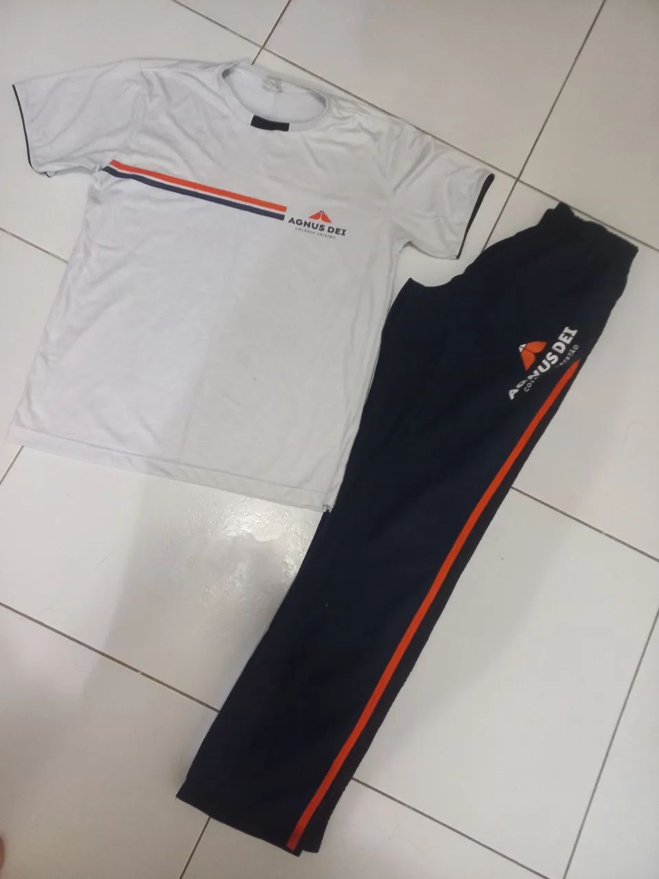 Uniforme Agnus Dei - Foto 4