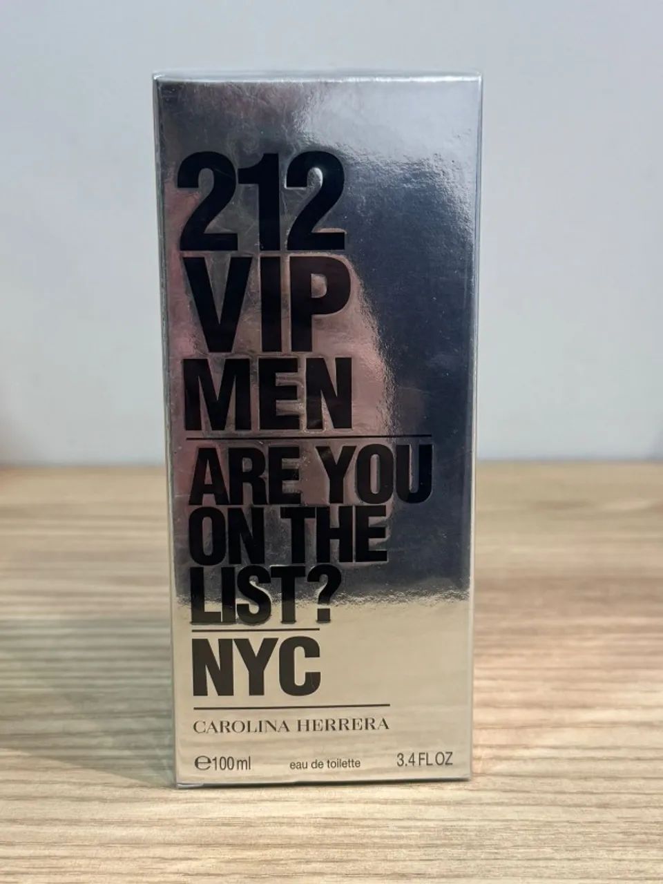 Carolina Herrera 212 Vip Men 100ml EDT
