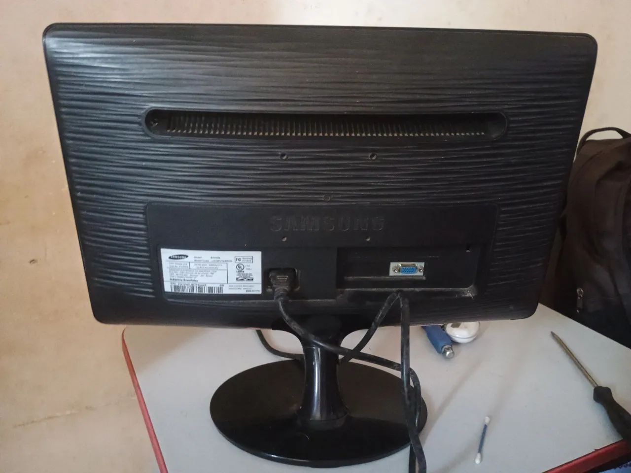 Monitor Samsung SyncMaster B1930 - Foto 2