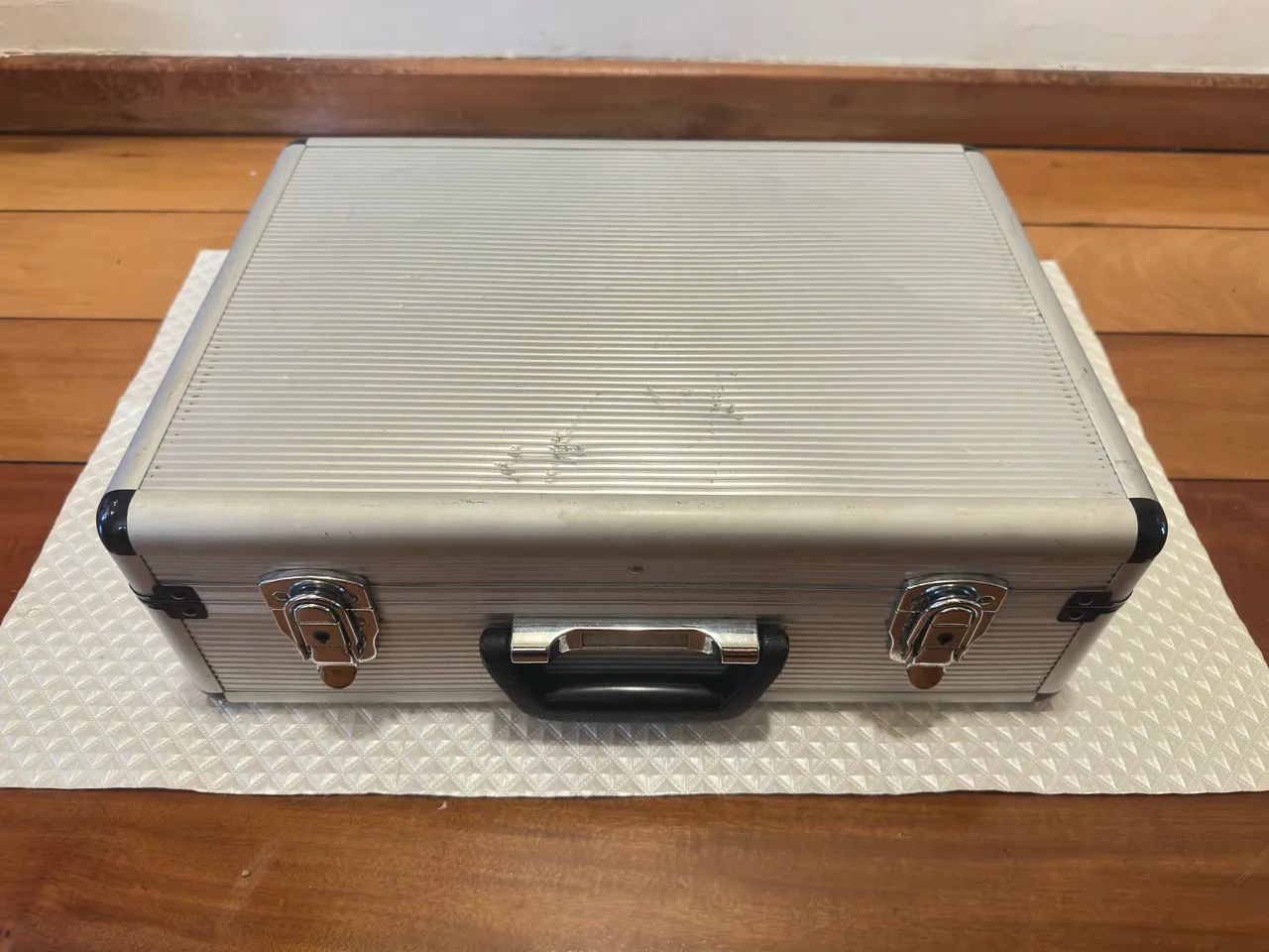 Maleta Hard-case em alumínio  - Foto 2