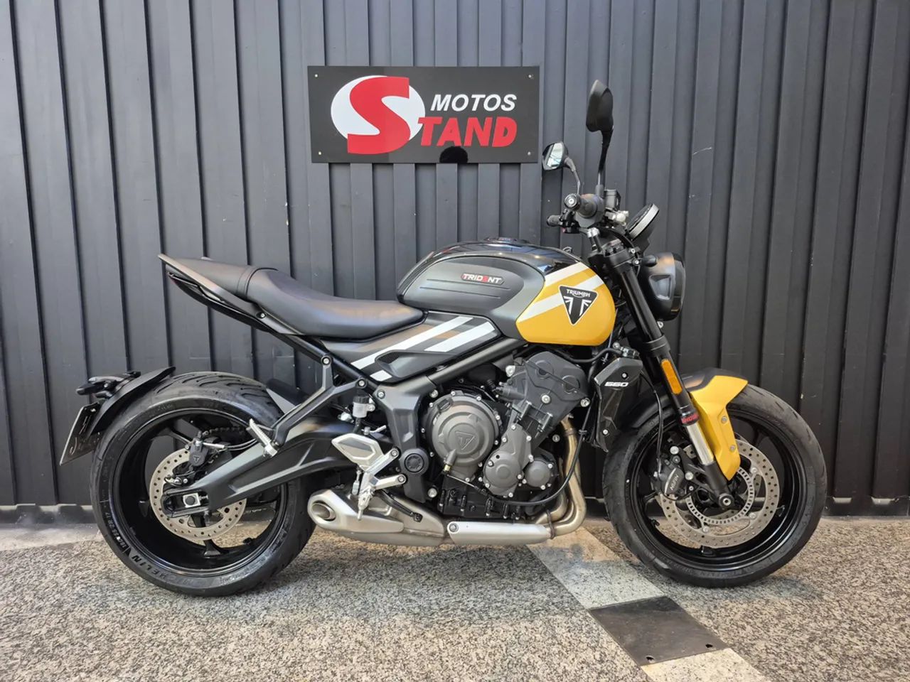 Triumph Trident 660 660 cc 