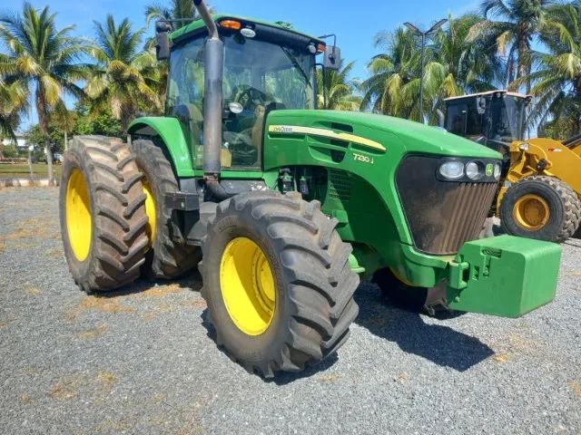  JOHN DEERE 7230J