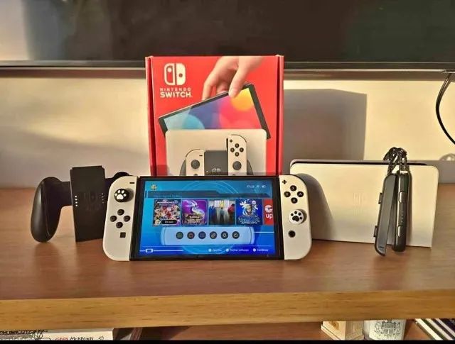 NITENDO SWITCH OLED (DESBLOQUEADO 256G)
