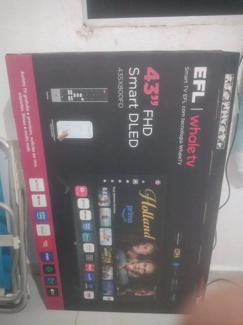 Vende se uma TV  de 43 polegadas 