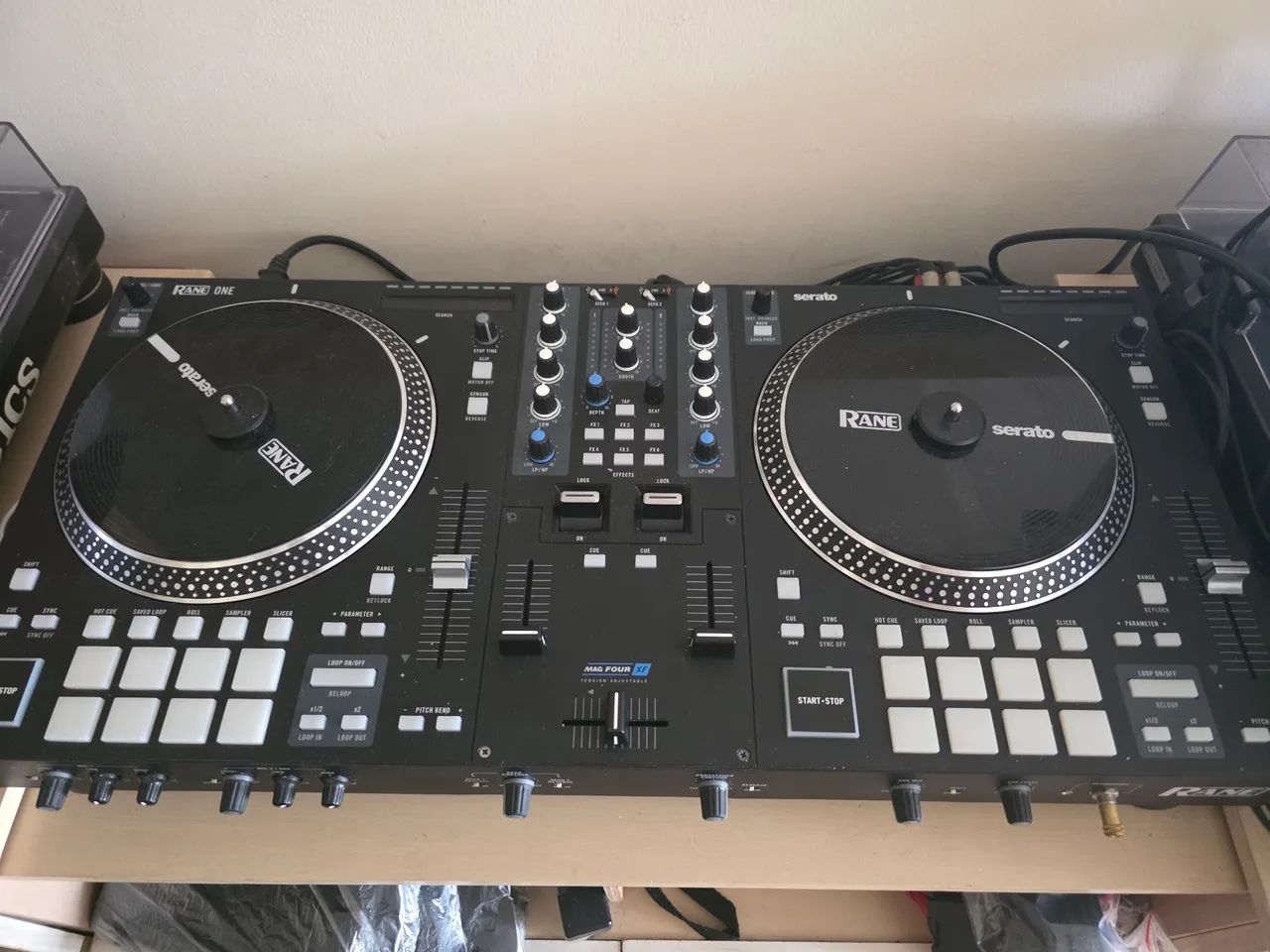 Controladora Rene one zerada sem 1 arranhão