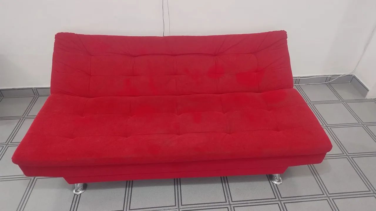 Sofá-Cama Reclinável Vermelho - Conforto, Praticidade e Estilo!