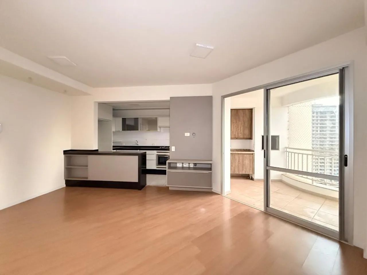 Apartamento para alugar em Maringá, Zona 08, com 2 quartos, com 75 m², Brisas Bella Cittá - Foto 4