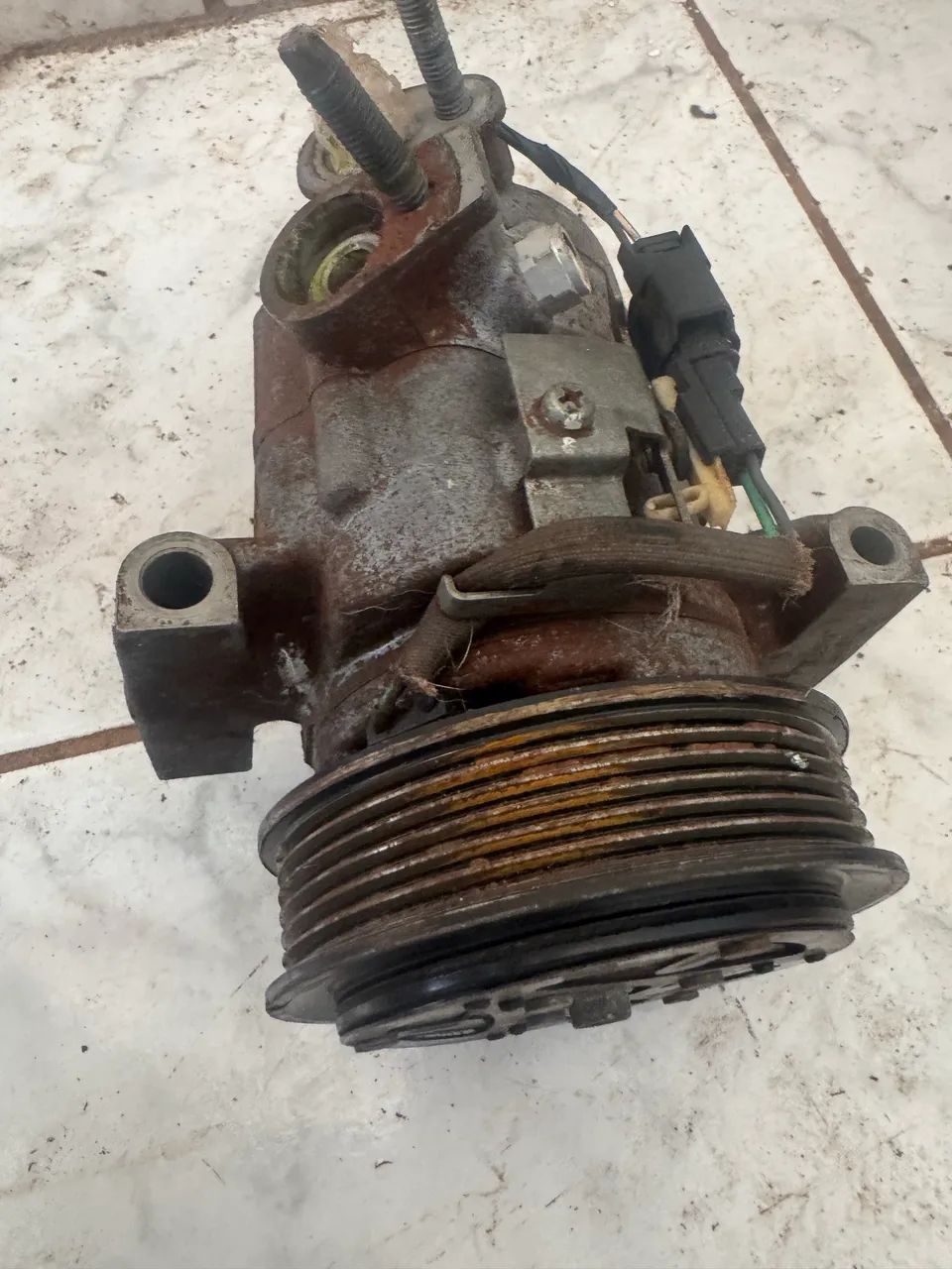 COMPRESSOR DE AR FORD KA 3cc - Foto 3