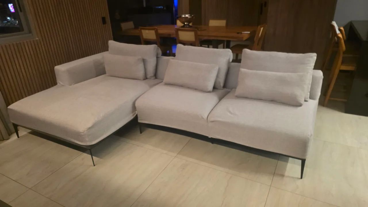 Sofa tom sobre tom