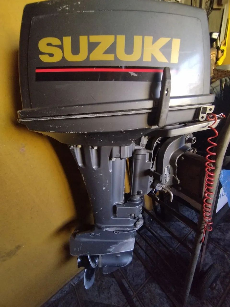 Motor Suzuki 15 HP