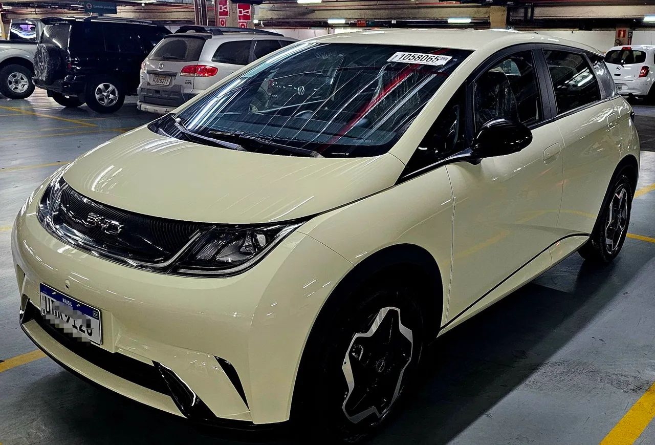 BYD Dolphin EV (Elétrico) 2026