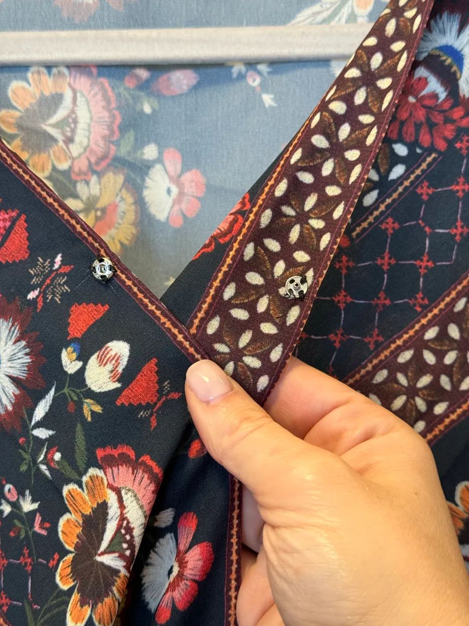 Cropped estampado estilo romântico de amarrar  - Foto 3
