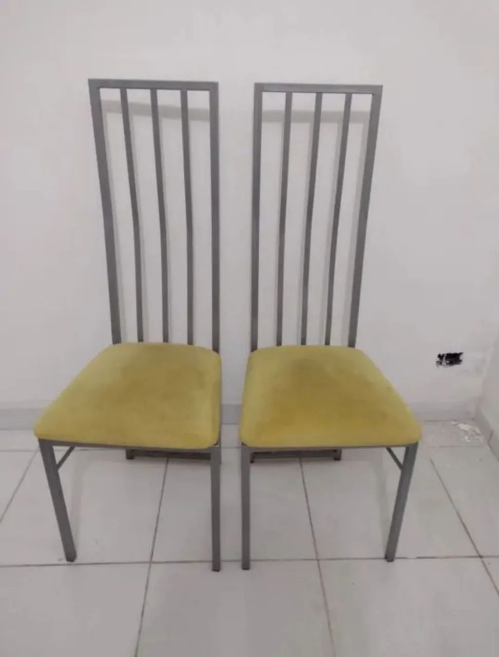 Par de Cadeiras de Jantar em Metal e Estofado