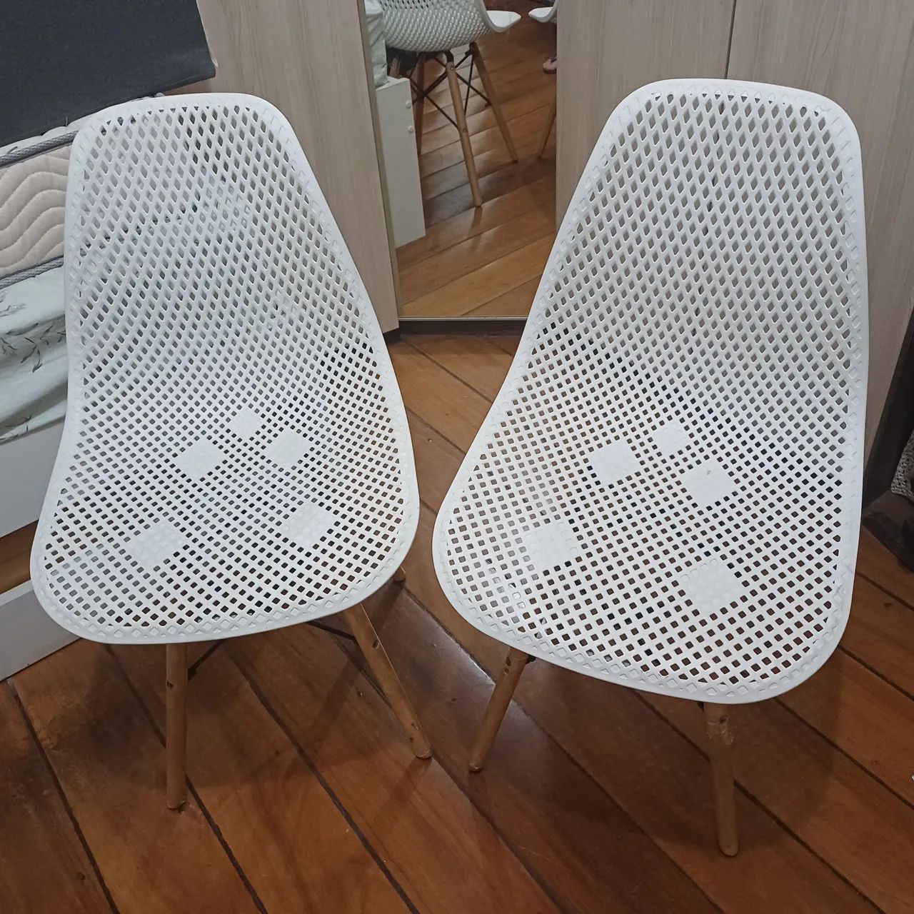 Cadeira elegante para diversos ambientes  - Foto 4
