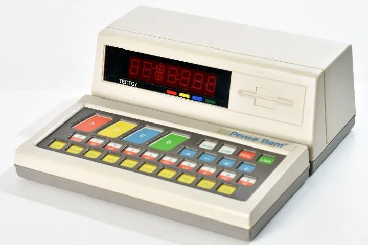 Brinquedo Eletrônico "Pense Bem" - Tec Toy